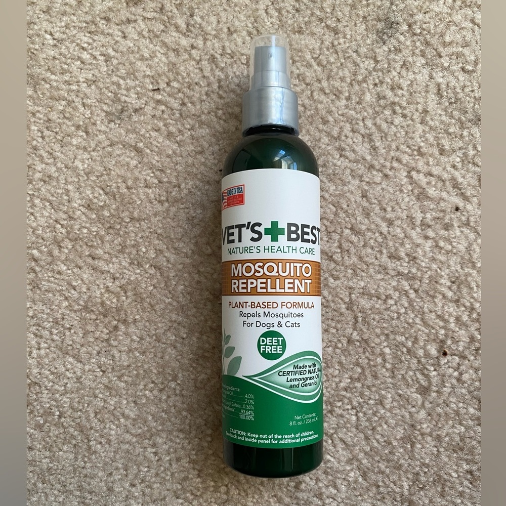 Vet’s Best Mosquito Repellent for Dogs & Cats